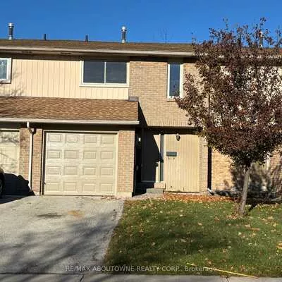 1532, Lancaster, 1005 - FA Falgarwood, Oakville
