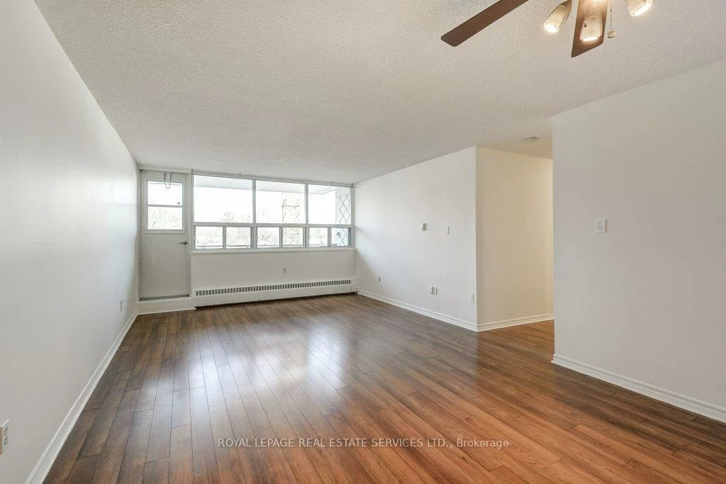 212, Kerr, 1002 - CO Central, Oakville