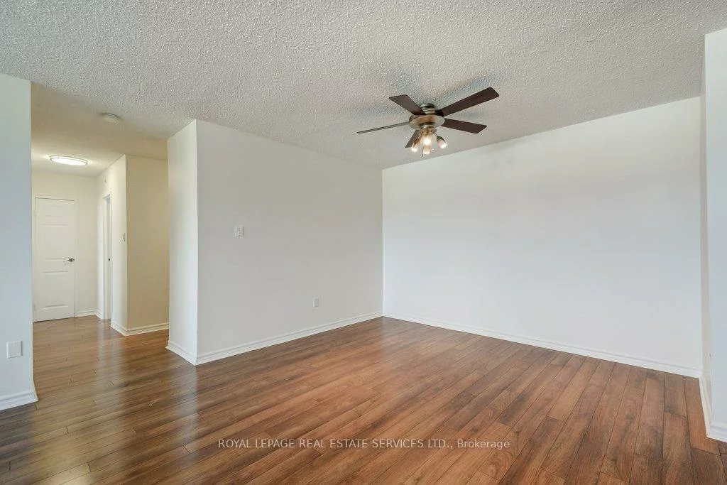 212, Kerr, 1002 - CO Central, Oakville