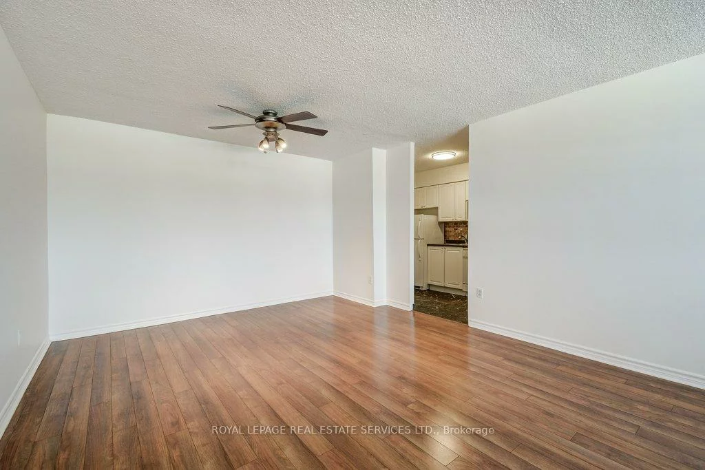 212, Kerr, 1002 - CO Central, Oakville