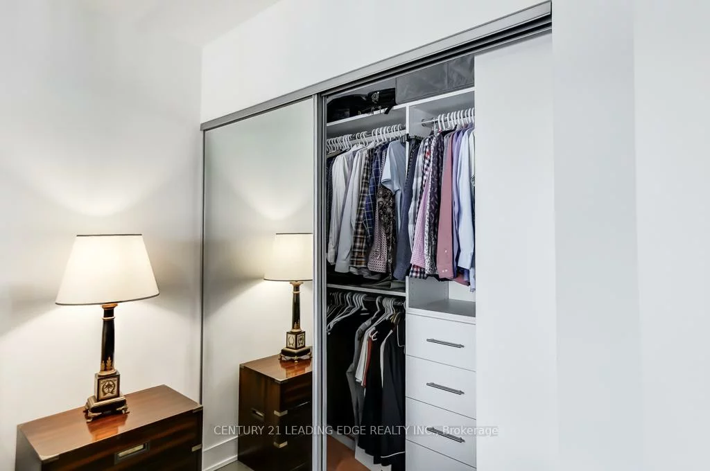 2489, TAUNTON, 1015 - RO River Oaks, Oakville