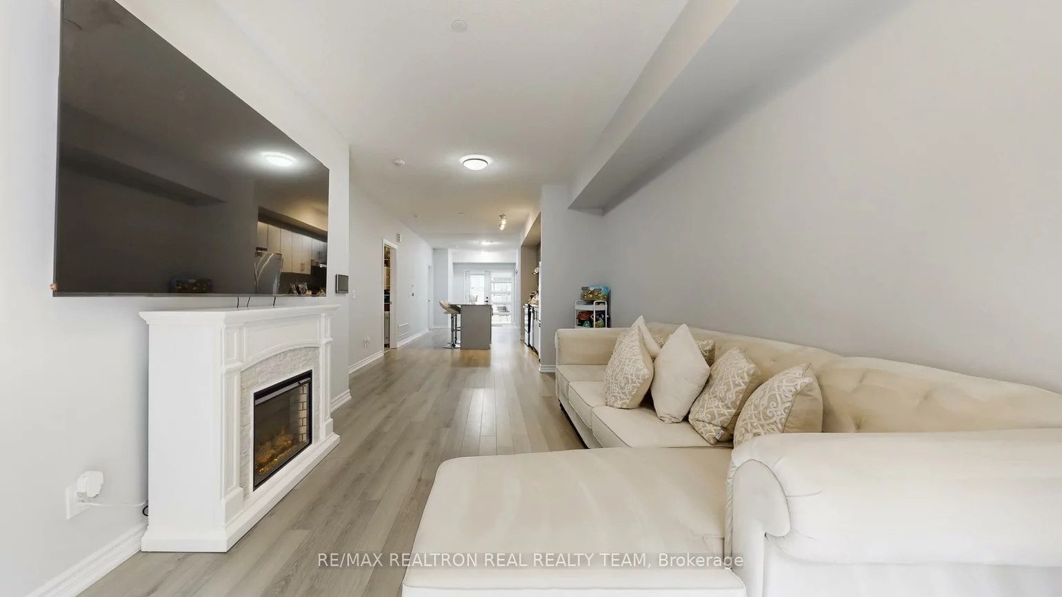 349, Wheat Boom, 1010 - JM Joshua Meadows, Oakville