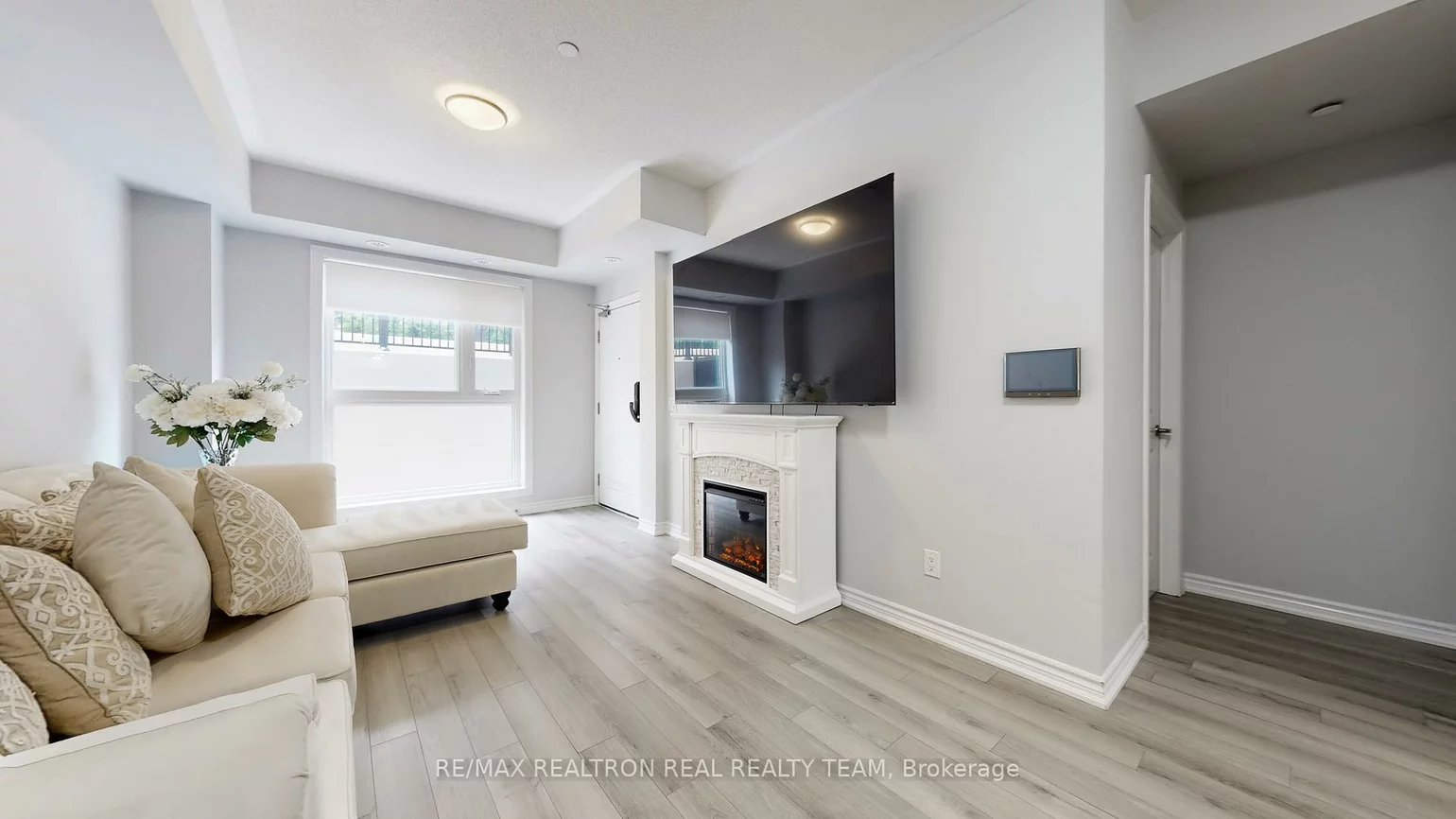 349, Wheat Boom, 1010 - JM Joshua Meadows, Oakville