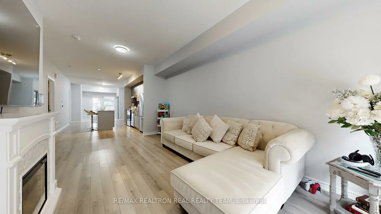 349, Wheat Boom, 1010 - JM Joshua Meadows, Oakville