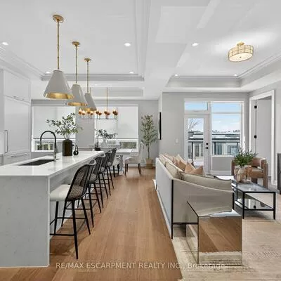 123, Maurice, 1002 - CO Central, Oakville