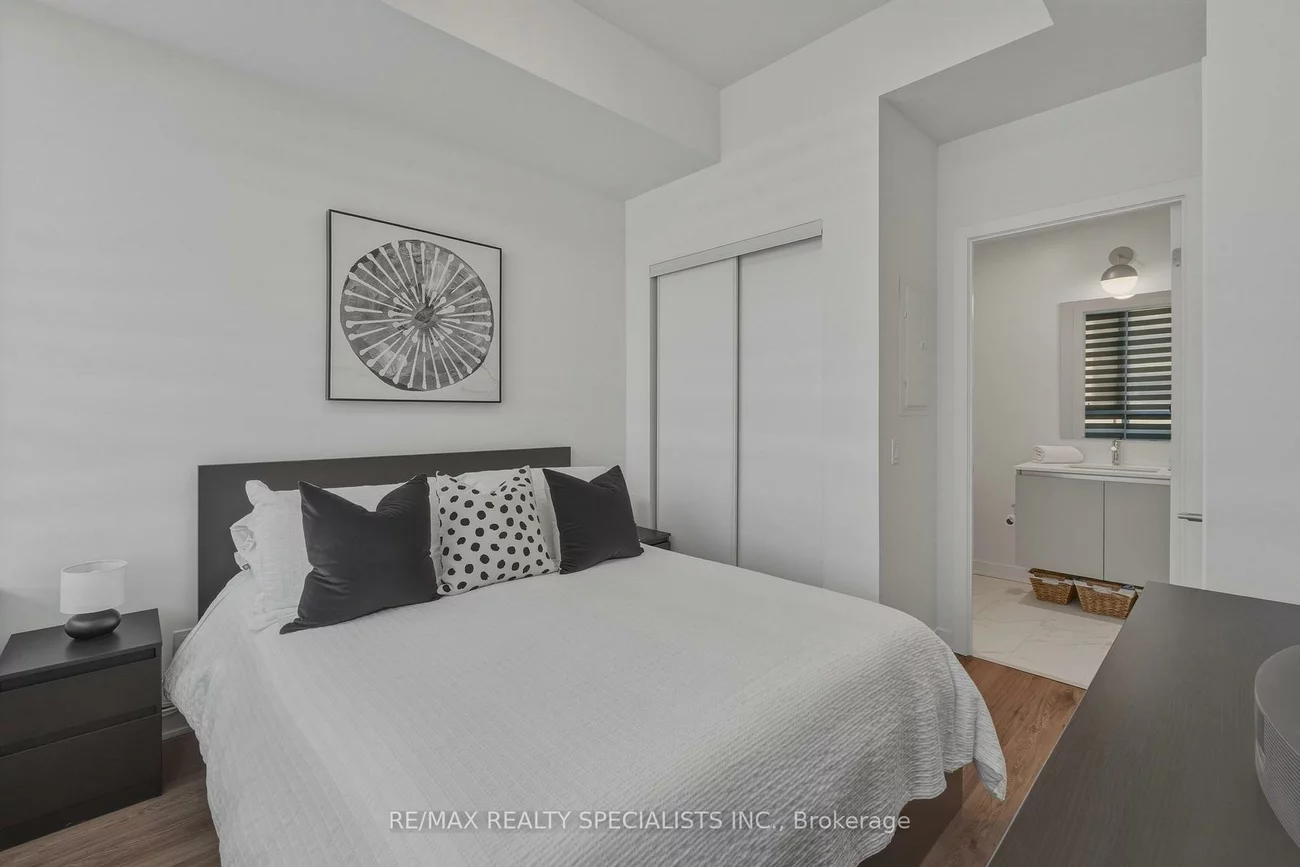 405, Dundas, 1008 - GO Glenorchy, Oakville