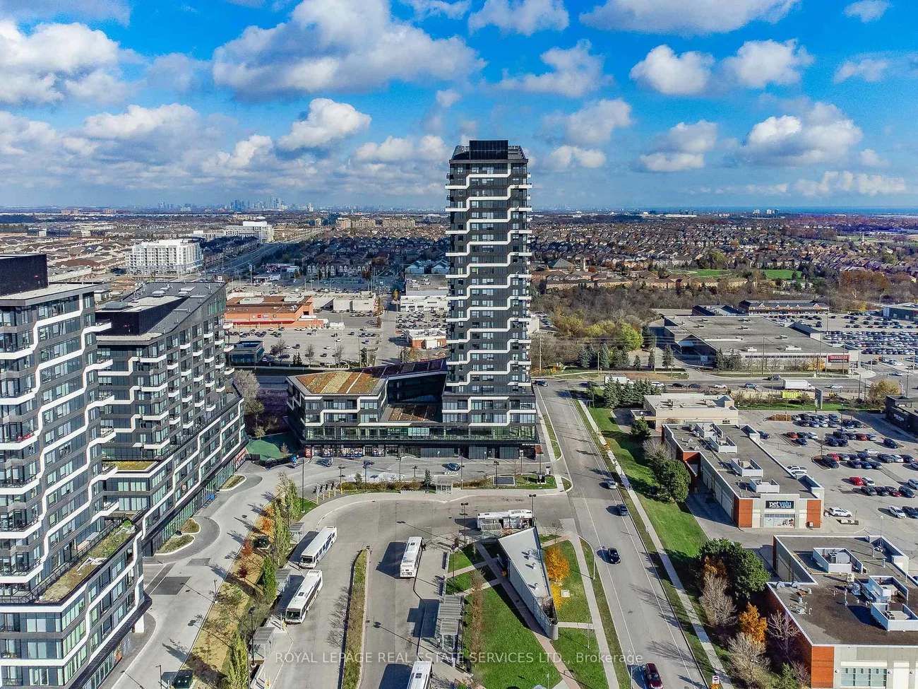 297, Oak Walk, 1015 - RO River Oaks, Oakville