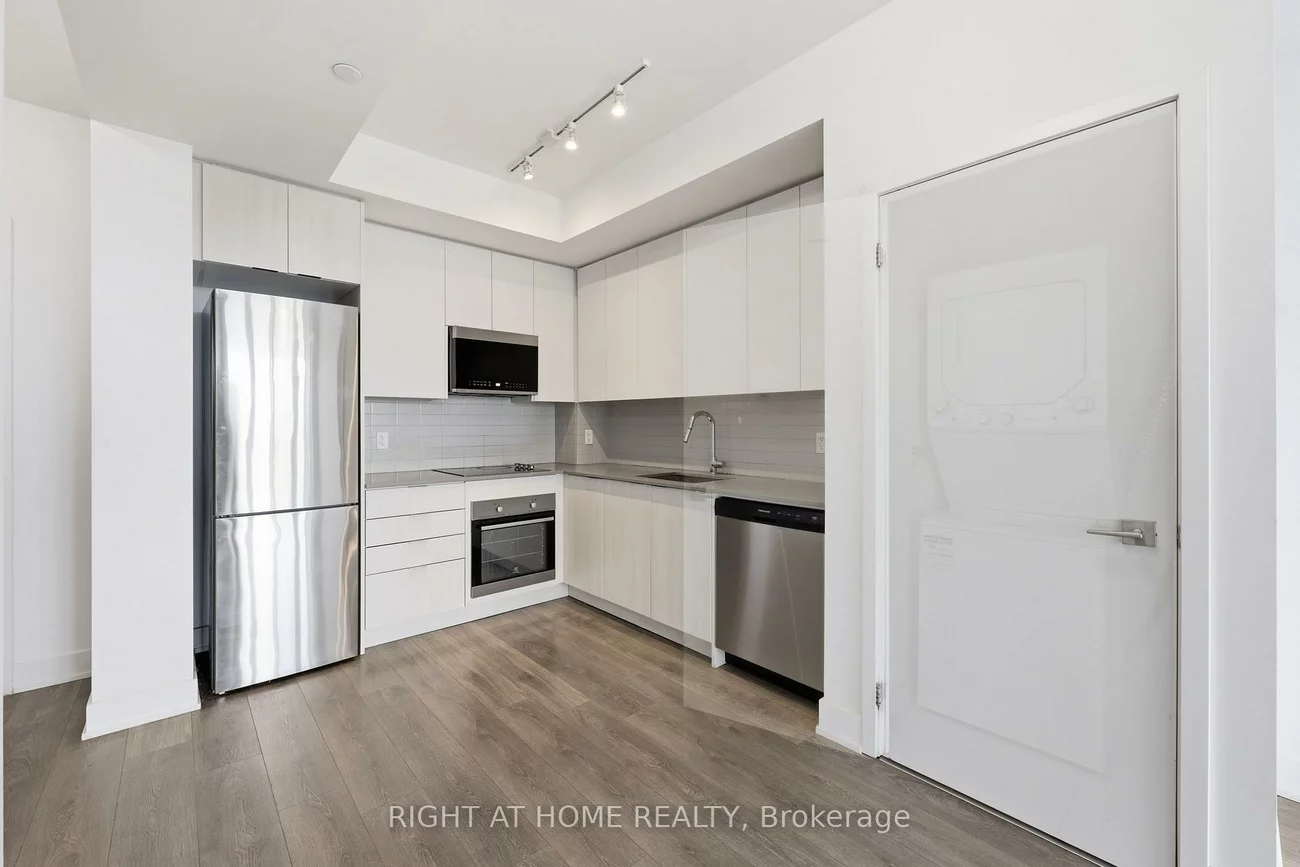 297, OAK WALK, 1015 - RO River Oaks, Oakville
