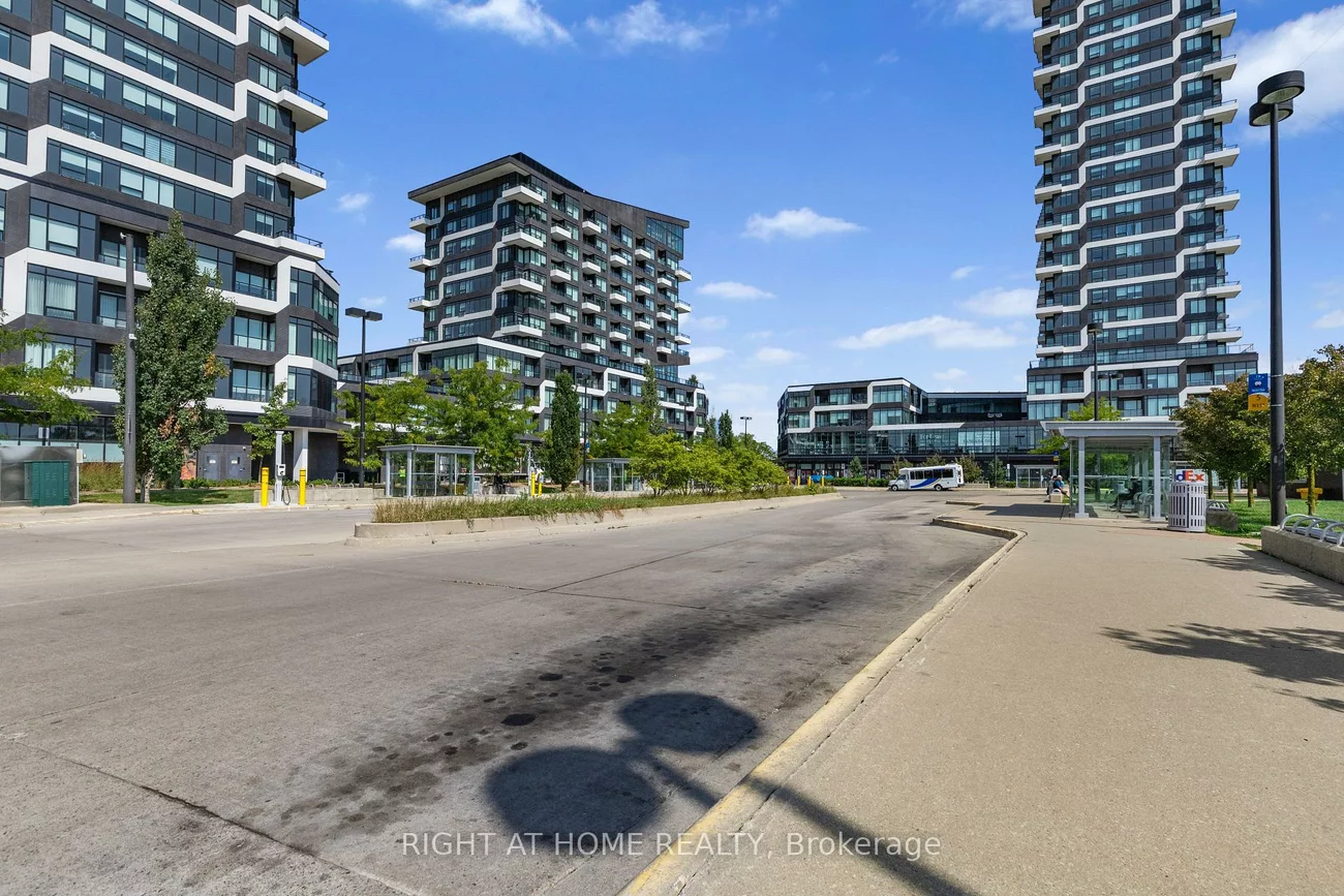297, OAK WALK, 1015 - RO River Oaks, Oakville