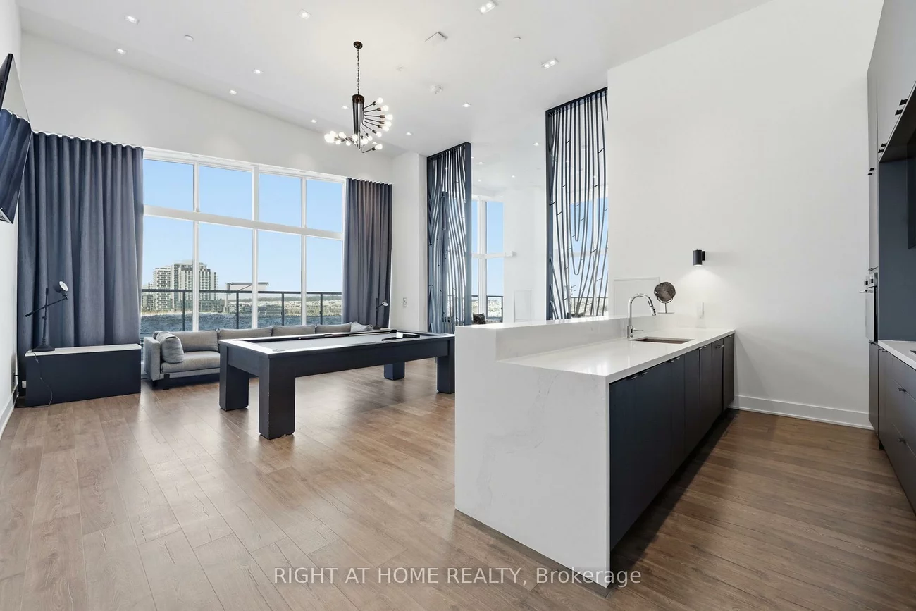 297, OAK WALK, 1015 - RO River Oaks, Oakville