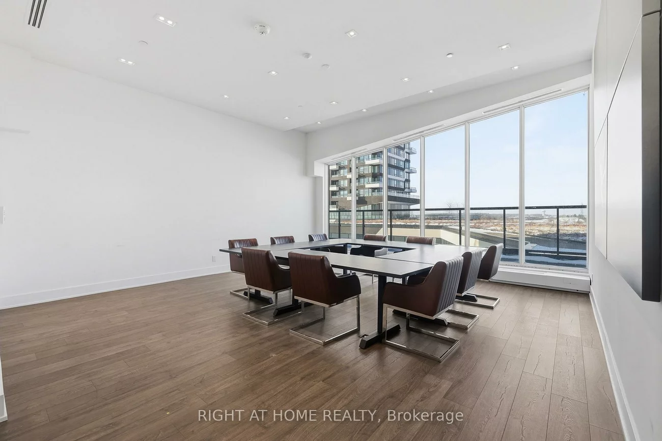 297, OAK WALK, 1015 - RO River Oaks, Oakville