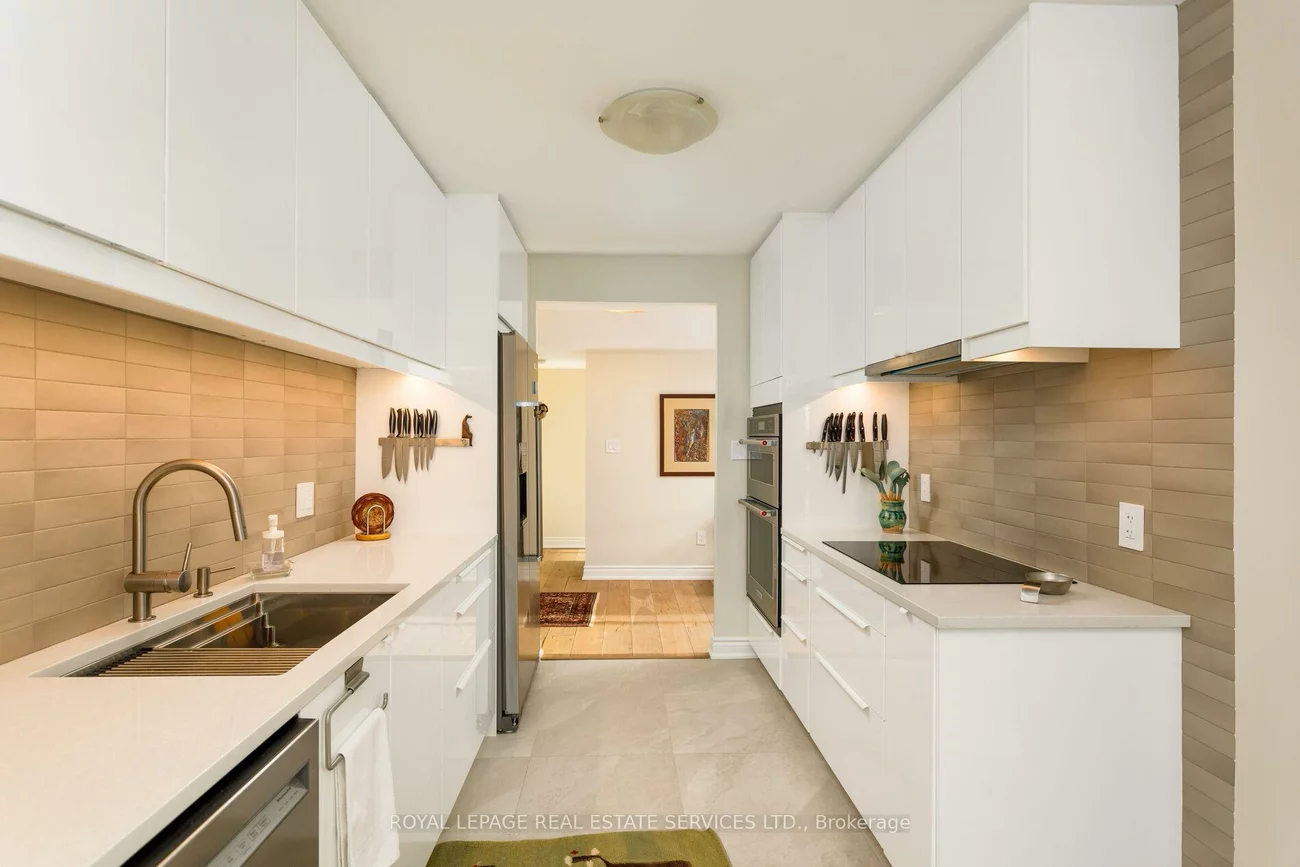 2180, Marine, 1001 - BR Bronte, Oakville