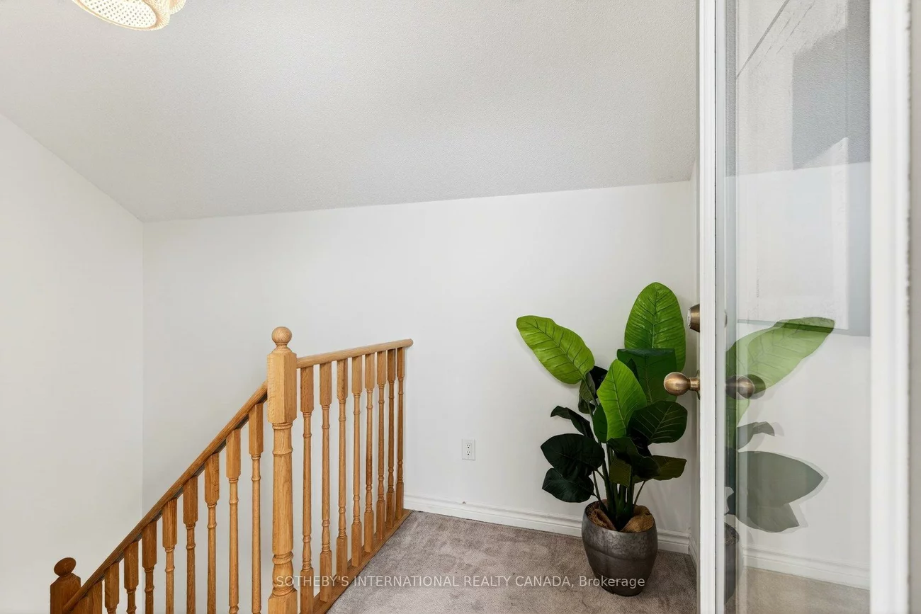 2420, Baronwood, 1019 - WM Westmount, Oakville