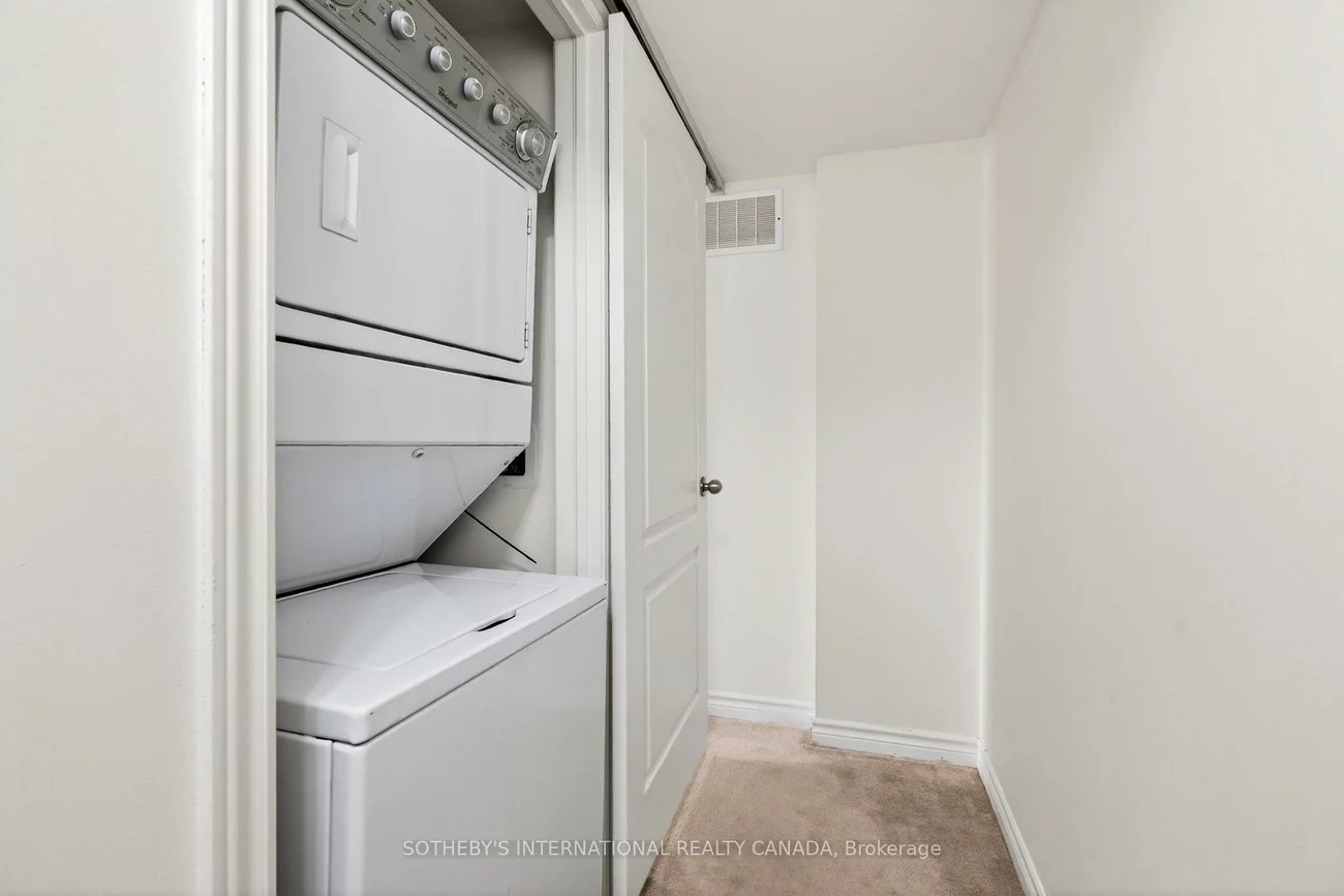 2420, Baronwood, 1019 - WM Westmount, Oakville