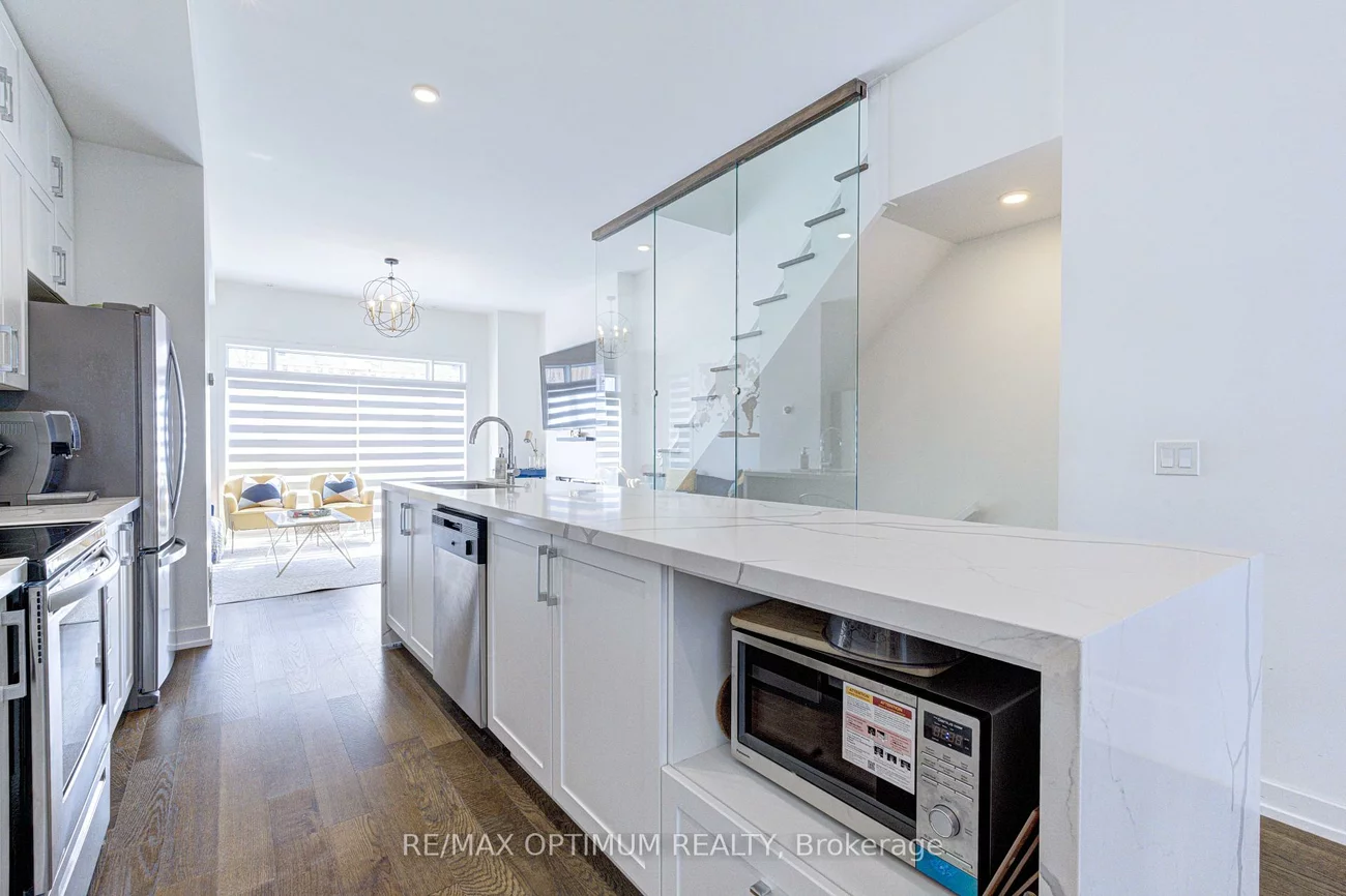 3070, Sixth, 1008 - GO Glenorchy, Oakville