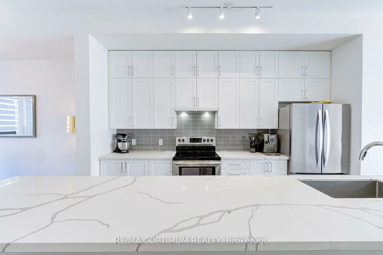3070, Sixth, 1008 - GO Glenorchy, Oakville
