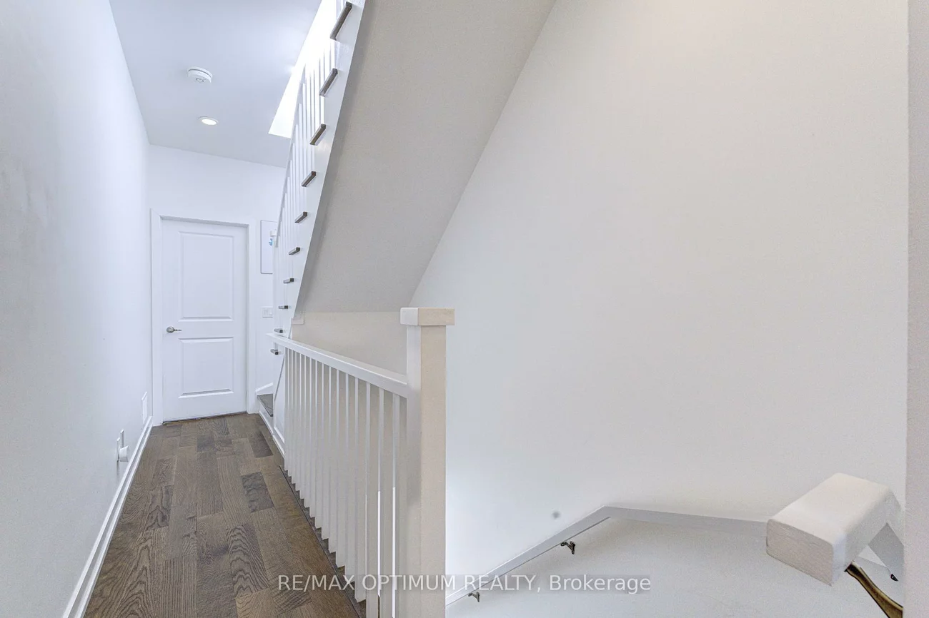 3070, Sixth, 1008 - GO Glenorchy, Oakville