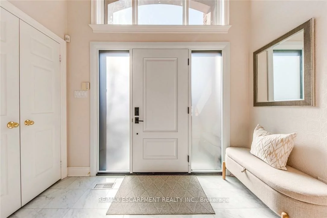 2303, HILL RIDGE, 1022 - WT West Oak Trails, Oakville