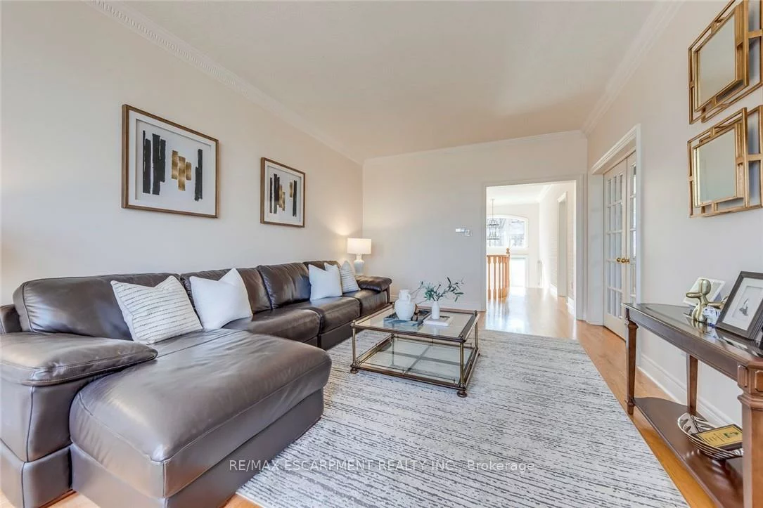 2303, HILL RIDGE, 1022 - WT West Oak Trails, Oakville