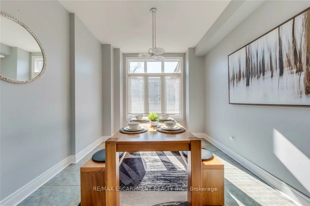 2303, HILL RIDGE, 1022 - WT West Oak Trails, Oakville