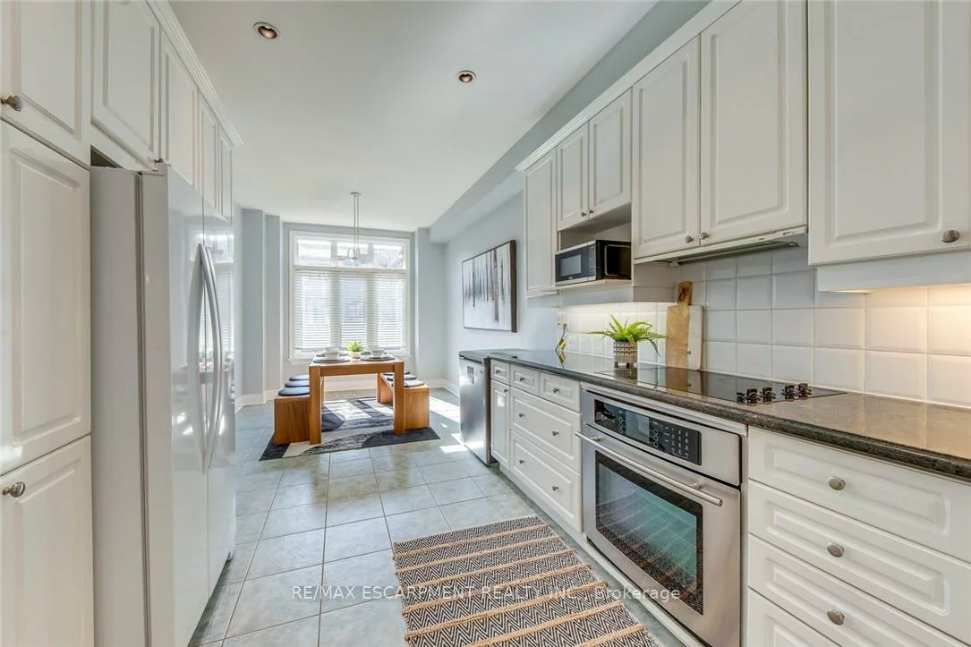 2303, HILL RIDGE, 1022 - WT West Oak Trails, Oakville