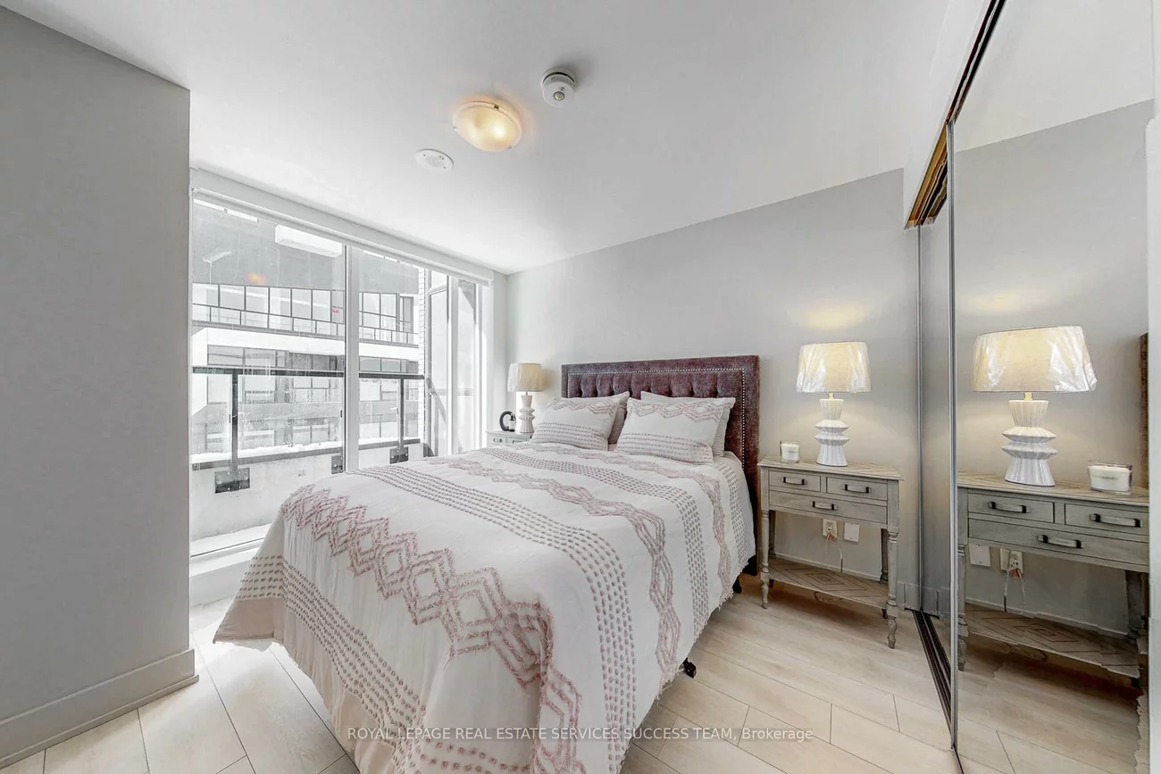 2485, Taunton, 1015 - RO River Oaks, Oakville