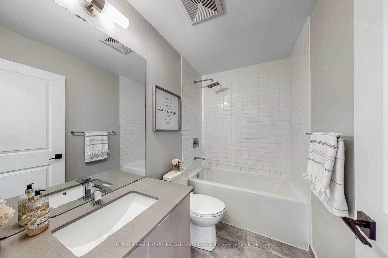 2485, Taunton, 1015 - RO River Oaks, Oakville