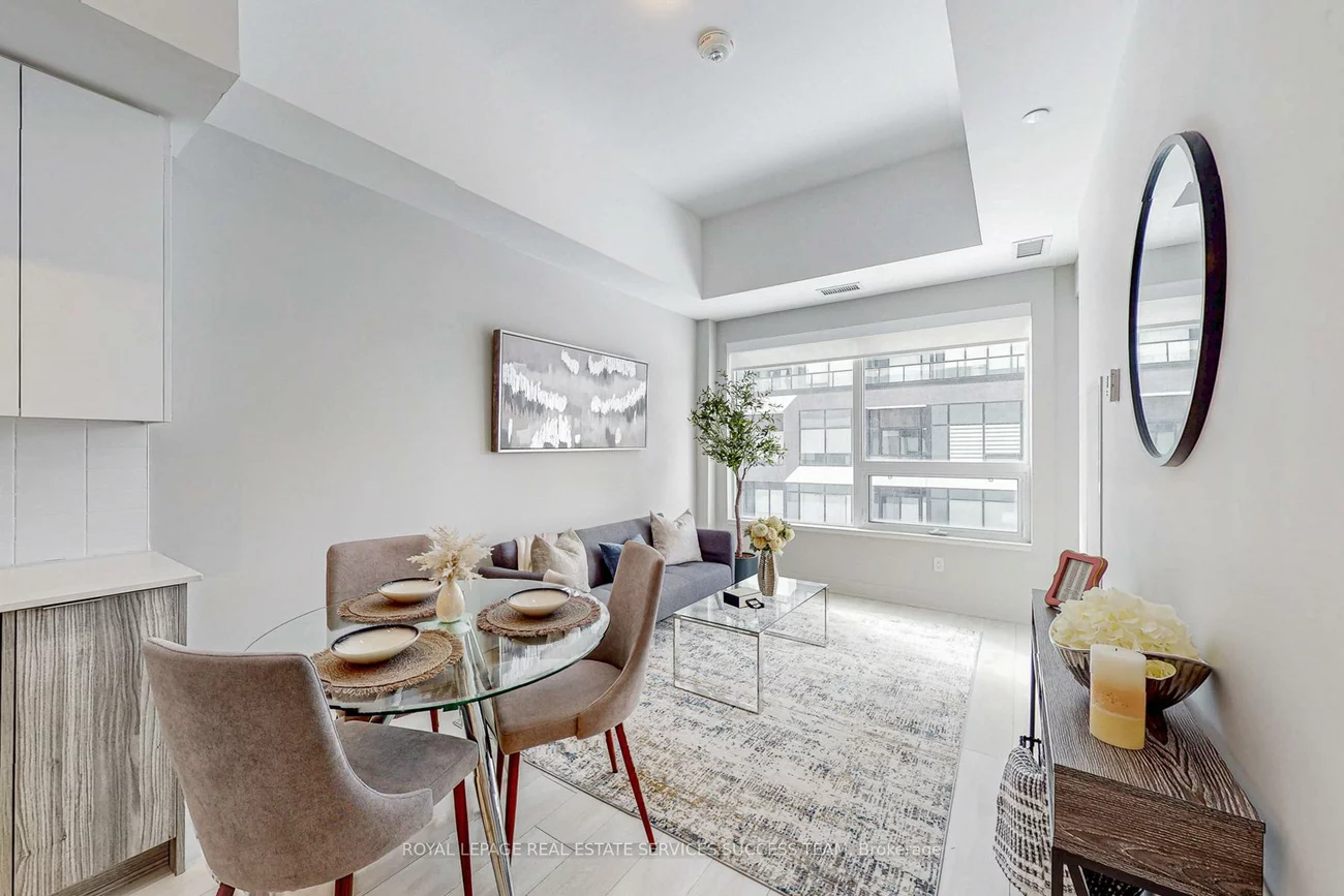 2485, Taunton, 1015 - RO River Oaks, Oakville