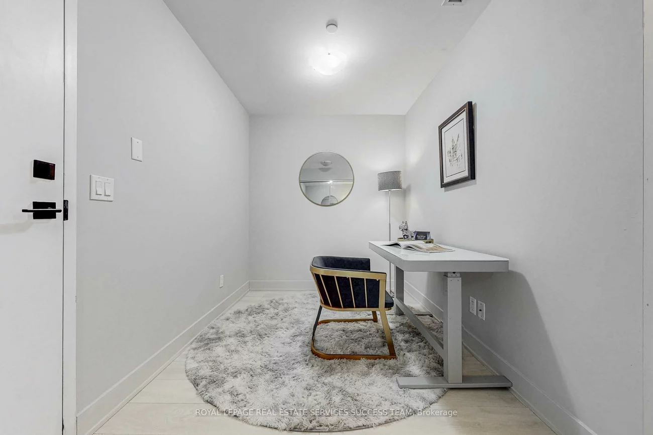 2485, Taunton, 1015 - RO River Oaks, Oakville