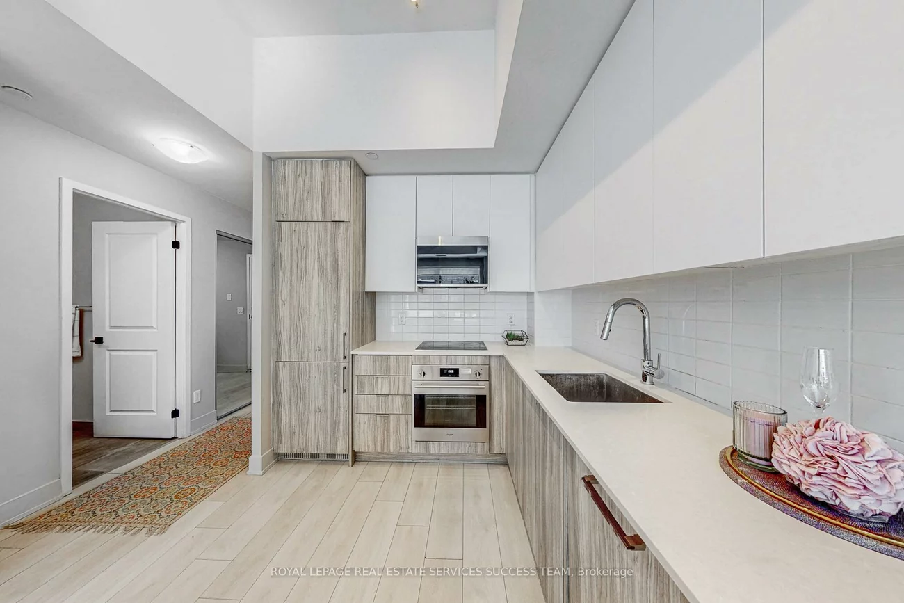 2485, Taunton, 1015 - RO River Oaks, Oakville