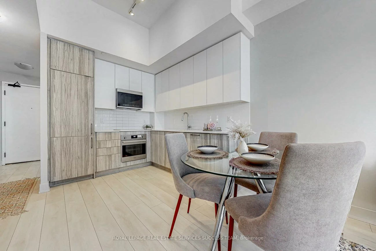 2485, Taunton, 1015 - RO River Oaks, Oakville