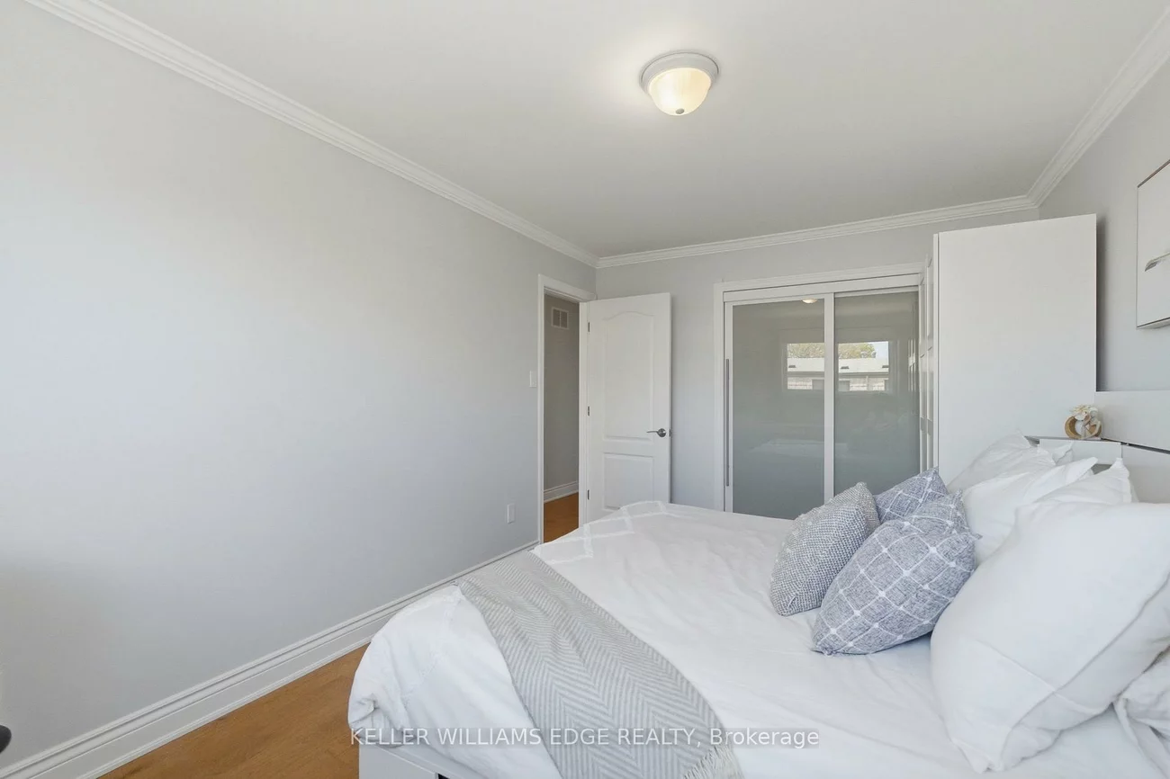 1520, Sixth, 1003 - CP College Park, Oakville