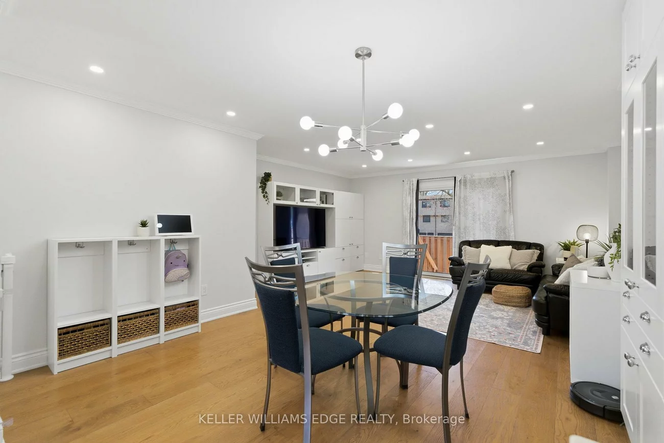 1520, Sixth, 1003 - CP College Park, Oakville