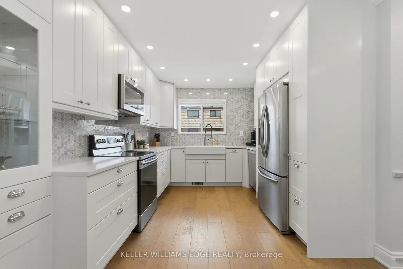 1520, Sixth, 1003 - CP College Park, Oakville