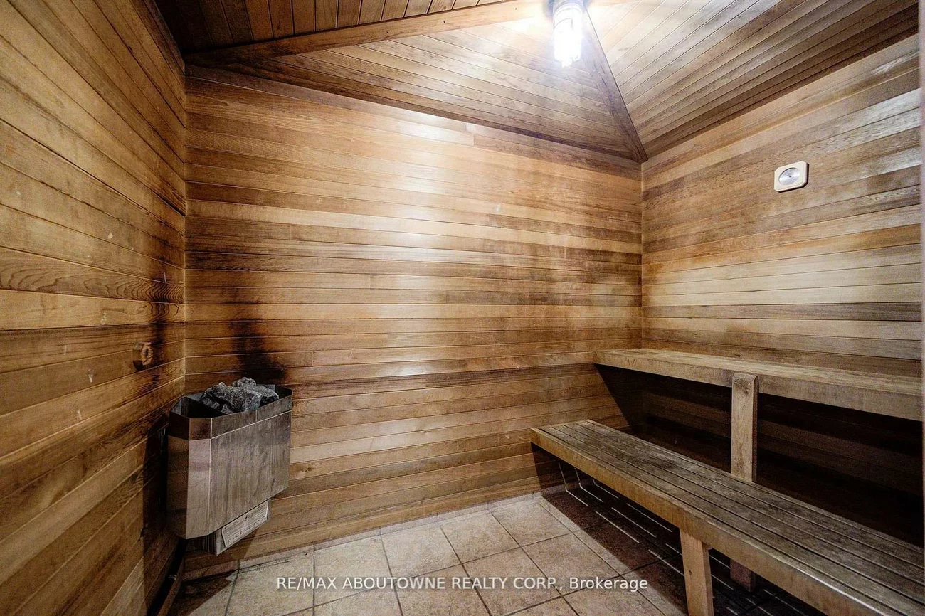 1470, Bishops, 1007 - GA Glen Abbey, Oakville