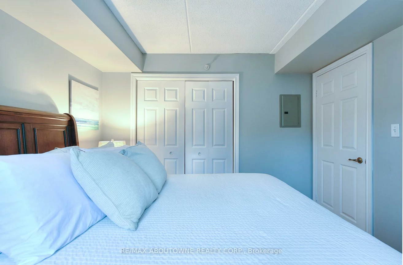 1470, Bishops, 1007 - GA Glen Abbey, Oakville