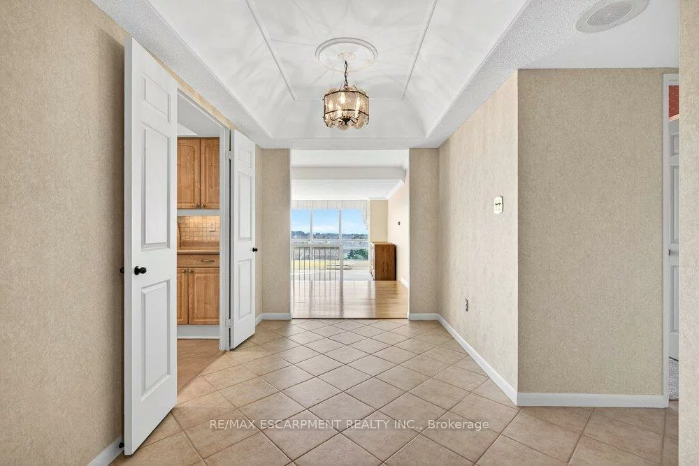 2170, Marine, 1001 - BR Bronte, Oakville