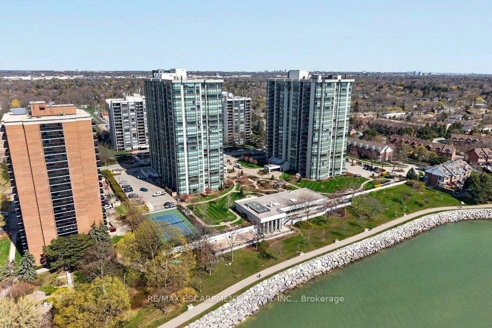 2170, Marine, 1001 - BR Bronte, Oakville