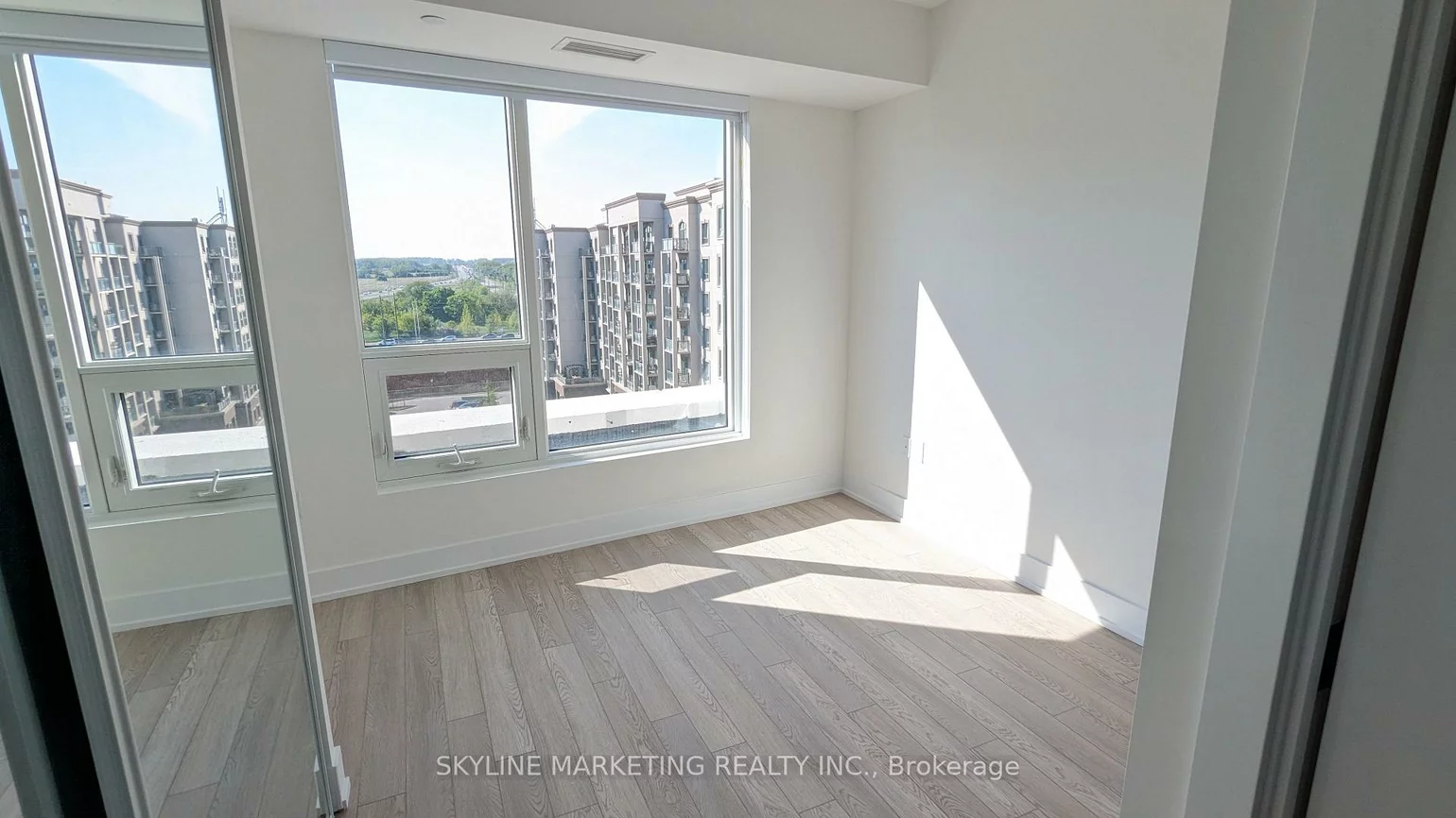 2450, Old Bronte, 1019 - WM Westmount, Oakville