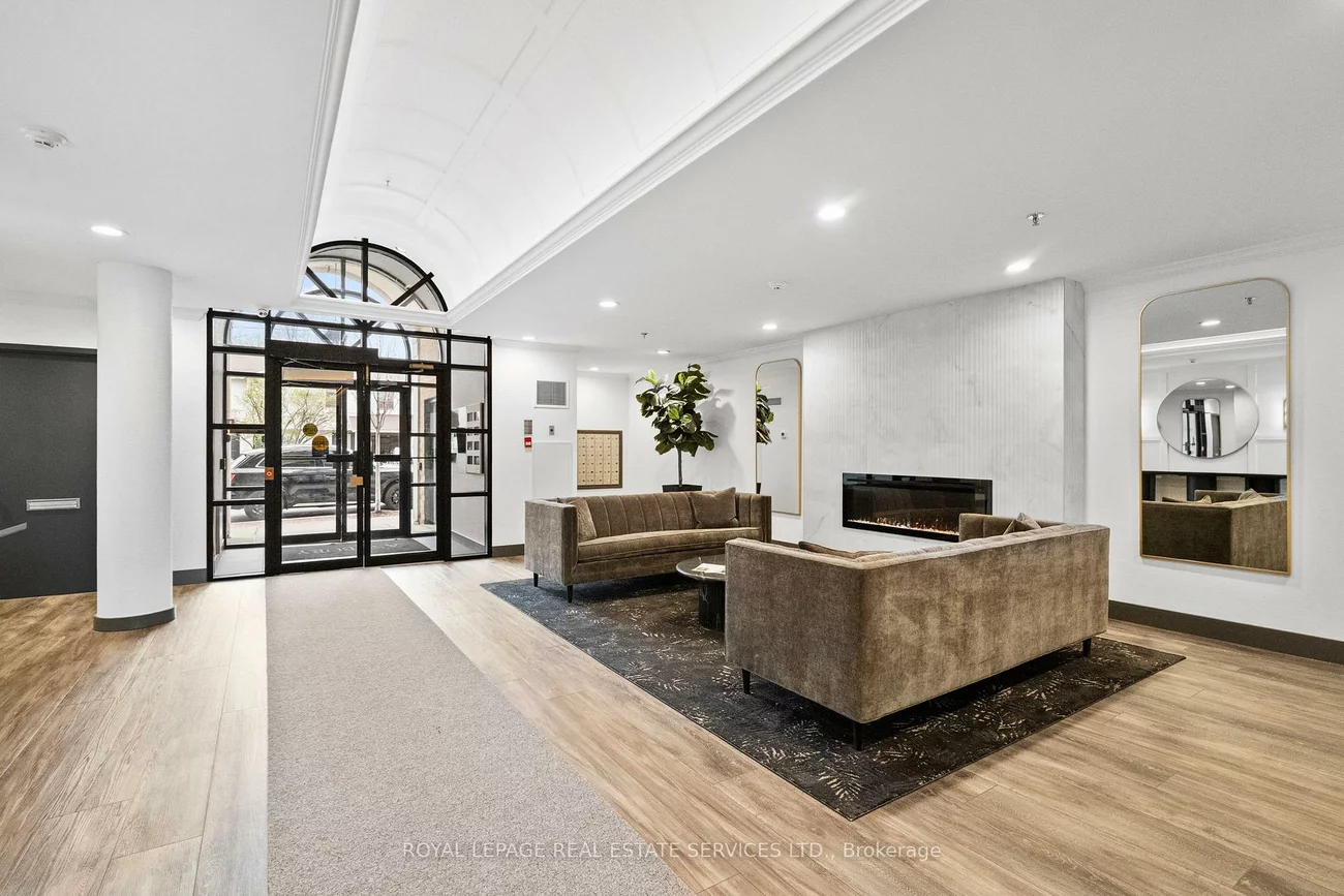 185, Robinson, 1013 - OO Old Oakville, Oakville