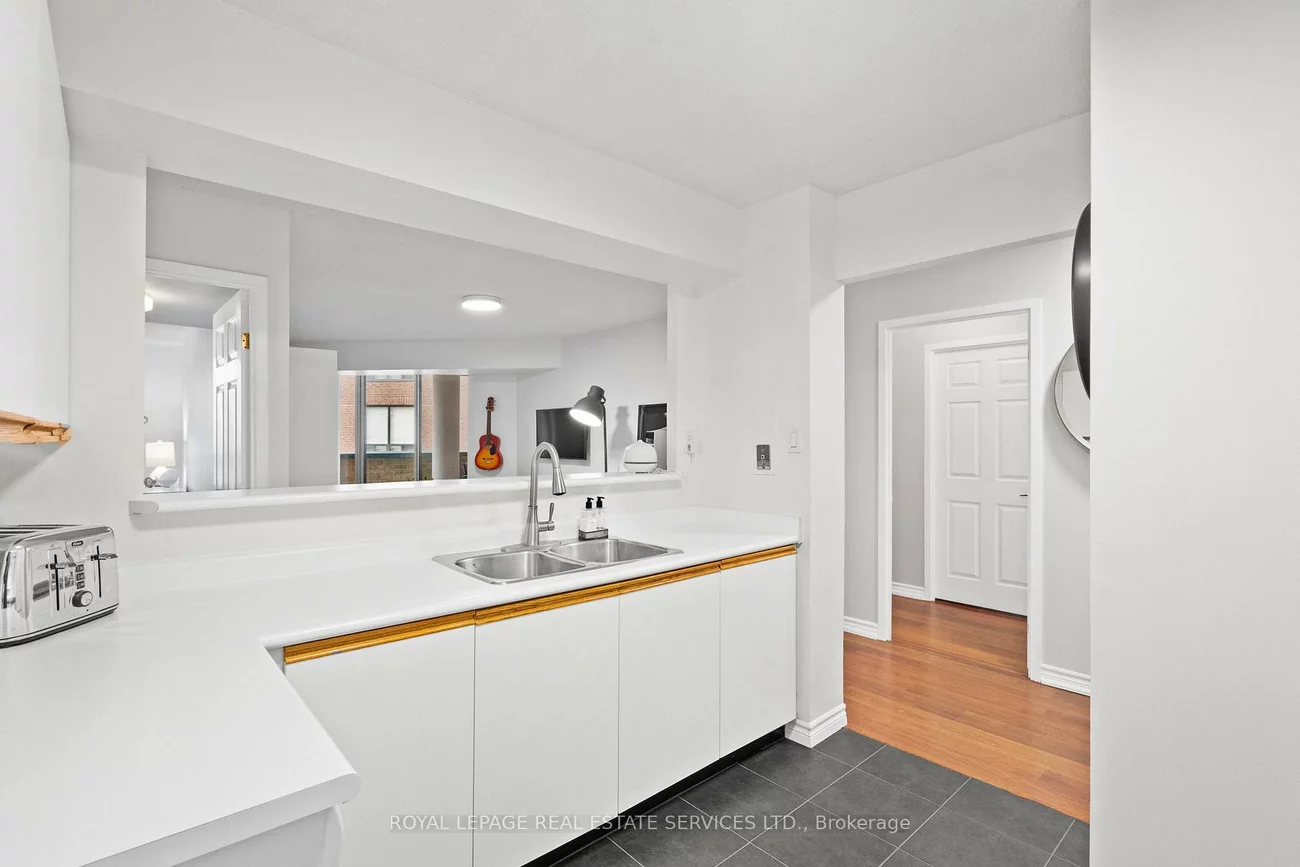 185, Robinson, 1013 - OO Old Oakville, Oakville