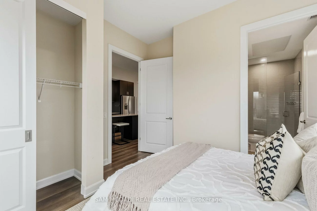 3220, William Coltson, 1010 - JM Joshua Meadows, Oakville