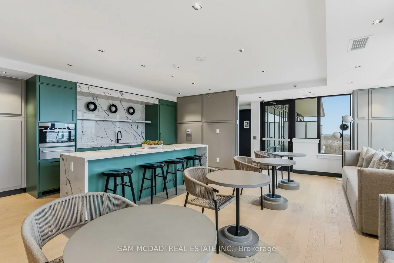 3220, William Coltson, 1010 - JM Joshua Meadows, Oakville
