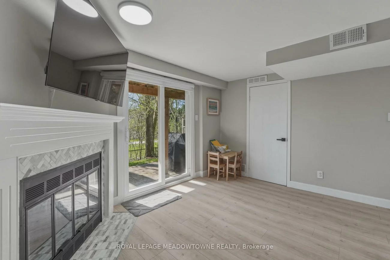 2272, Mowat, 1015 - RO River Oaks, Oakville