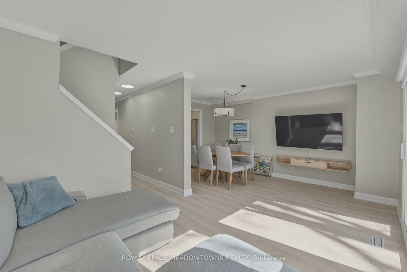 2272, Mowat, 1015 - RO River Oaks, Oakville