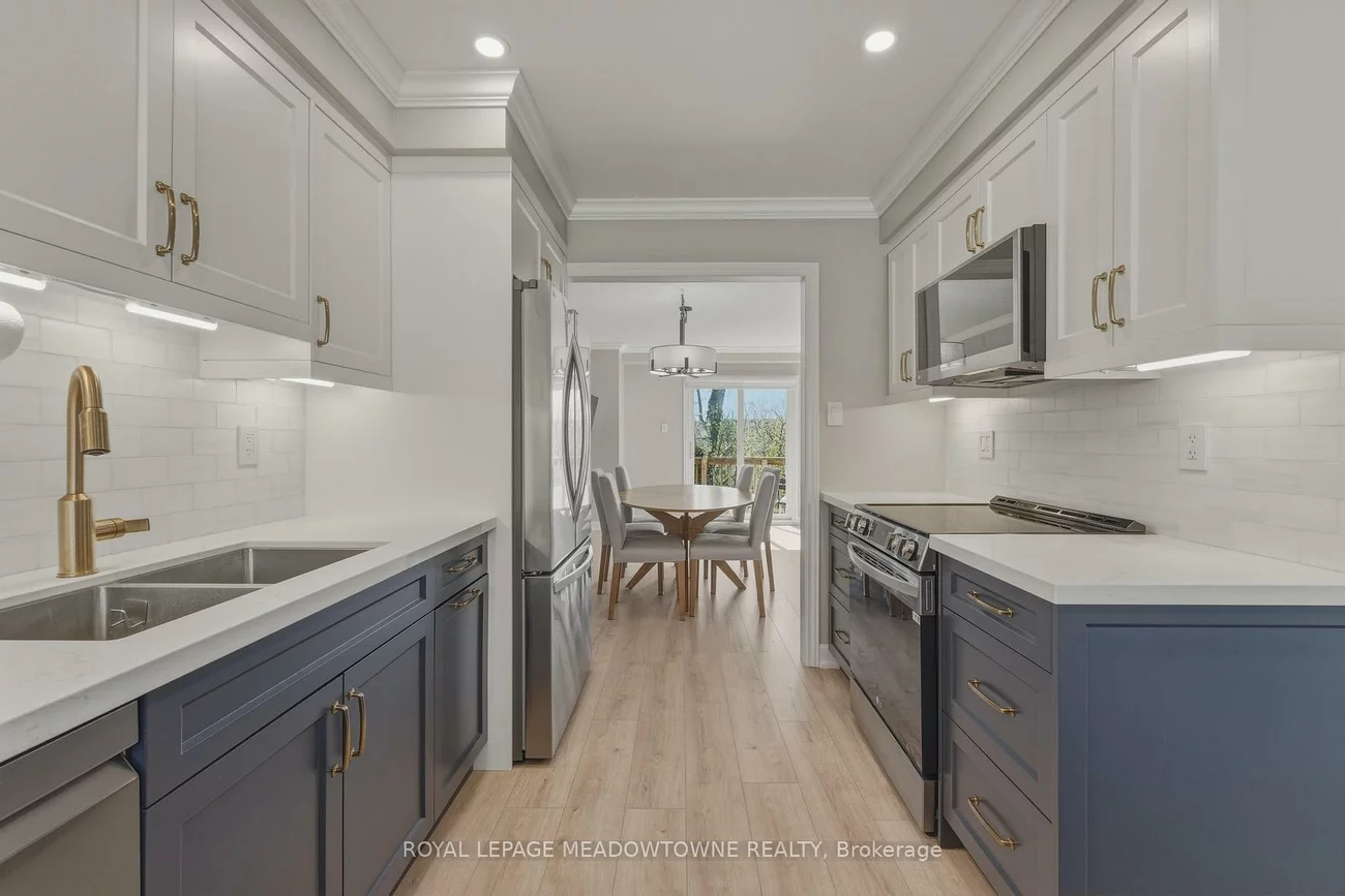 2272, Mowat, 1015 - RO River Oaks, Oakville