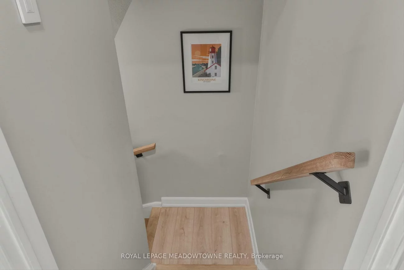 2272, Mowat, 1015 - RO River Oaks, Oakville