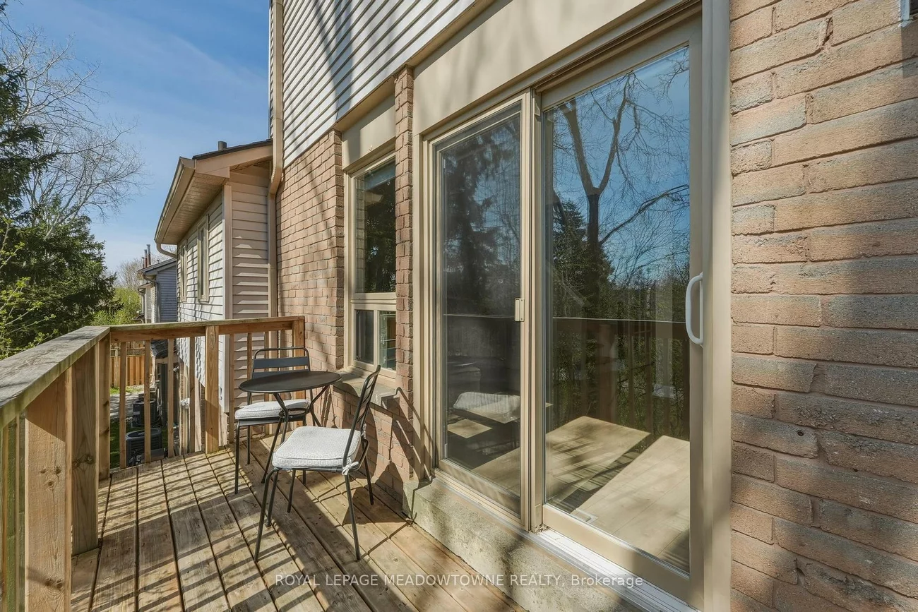 2272, Mowat, 1015 - RO River Oaks, Oakville