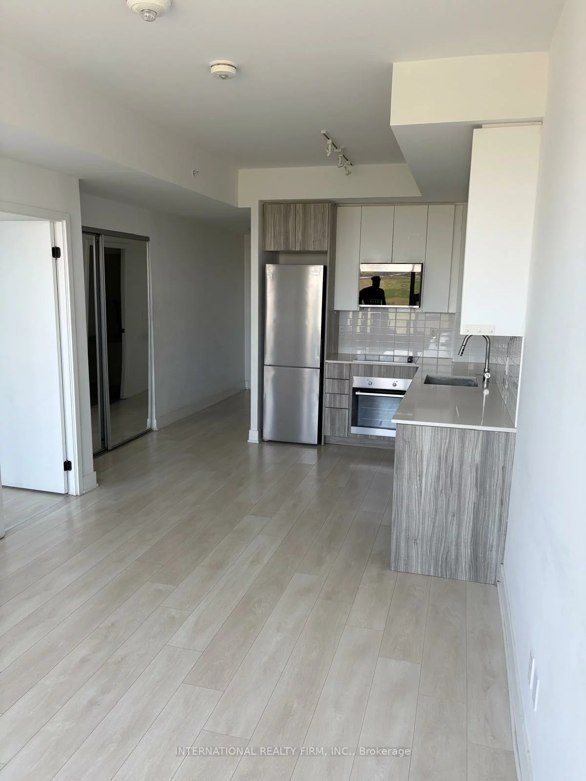 2489, Taunton, 1015 - RO River Oaks, Oakville