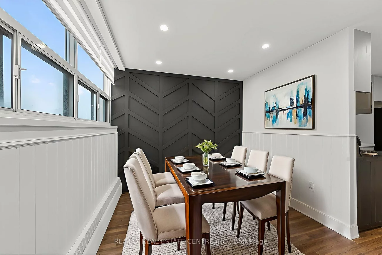 212, Kerr, 1002 - CO Central, Oakville